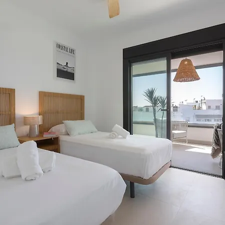Salitre Luxury With 2 & 2 Bathrooms, Oceanfront With Pool, Private Terrace, Private Parking & Free Wifi Apartment Conil De La Frontera