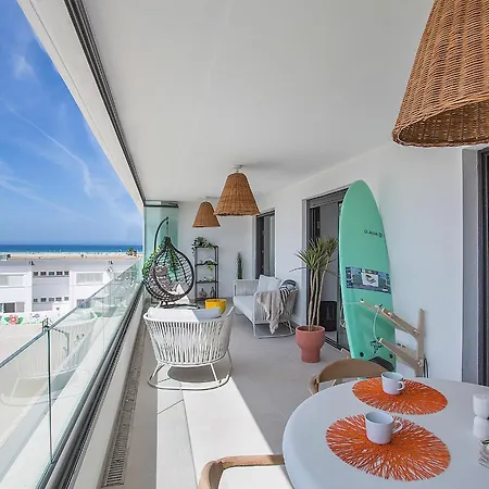 Apartment Salitre Luxury With 2 & 2 Bathrooms, Oceanfront With Pool, Private Terrace, Private Parking & Free Wifi