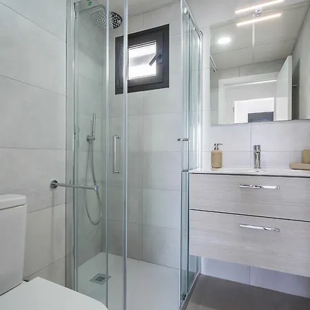 Salitre Luxury With 2 & 2 Bathrooms, Oceanfront With Pool, Private Terrace, Private Parking & Free Wifi Conil De La Frontera